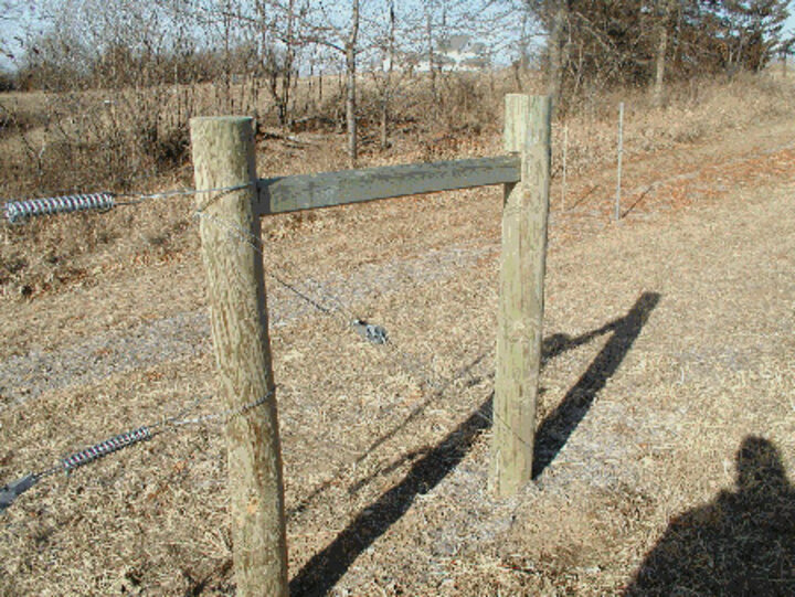 H-brace end support